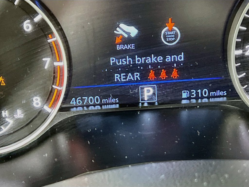 Used 2024 Nissan Altima 2.5 SV FWD image 11
