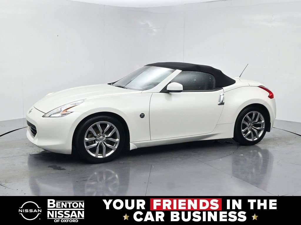 Used 2010 Nissan 370Z Touring RWD image 1
