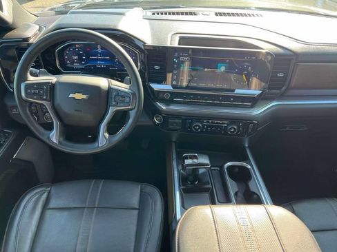 Used 2024 Chevrolet Silverado 1500 High Country w/ Technology Package AWD/4WD image 14