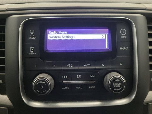 Used 2017 RAM 1500 Express image 25