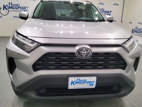 Used 2024 Toyota RAV4 XLE AWD/4WD image 7
