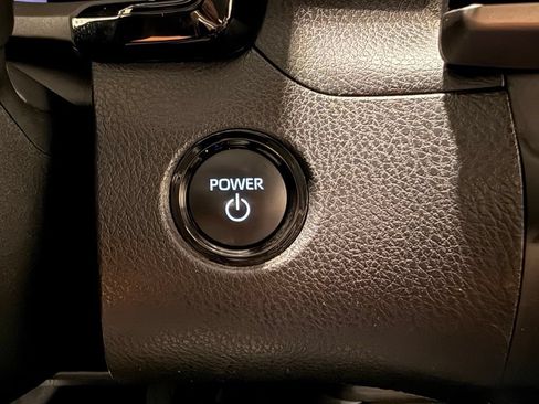 Used 2025 Toyota Camry LE FWD image 19