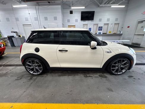 Used 2020 MINI Cooper S FWD image 9