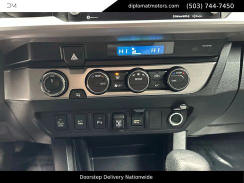 Used 2021 Toyota Tacoma SR5 AWD/4WD image 34