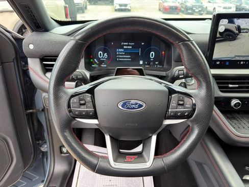Used 2025 Ford Explorer ST AWD/4WD image 42