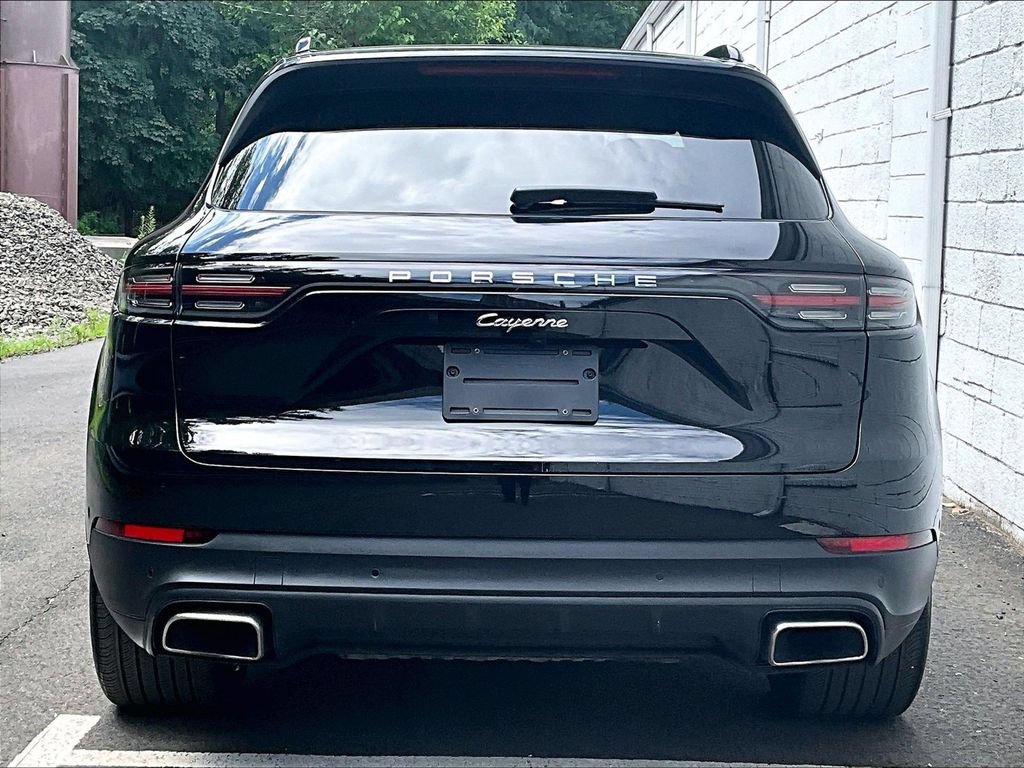Certified 2023 Porsche Cayenne AWD/4WD image 9