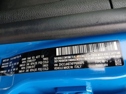 Used 2015 Jeep Renegade Latitude w/ Popular Equipment Group image 18