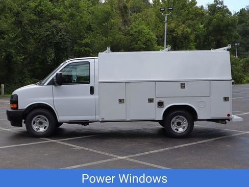 New 2024 Chevrolet Express 3500 w/ Power Convenience Package image 7