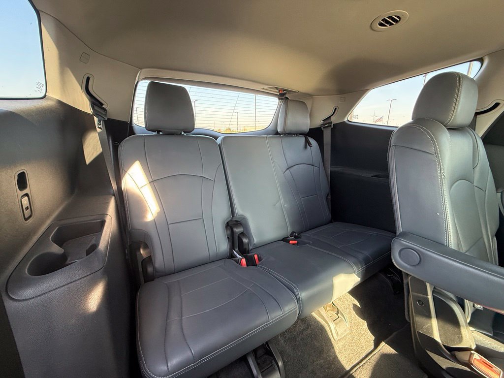Used 2019 Buick Enclave Essence AWD/4WD image 29