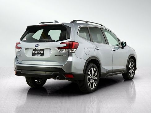 Used 2019 Subaru Forester Limited AWD/4WD image 5