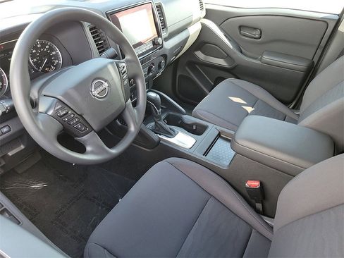 Used 2023 Nissan Frontier S w/ Technology Package image 5