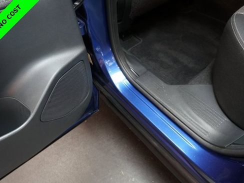 Used 2022 Nissan Rogue S image 38