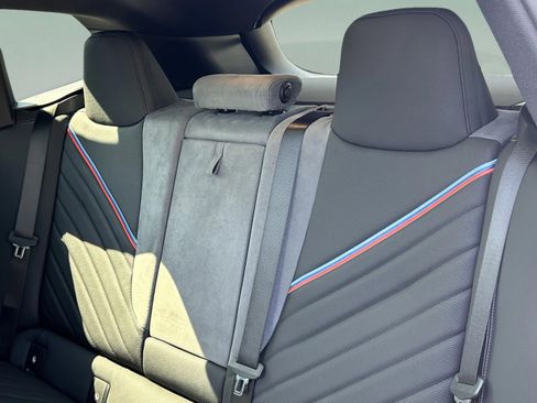 Used 2026 BMW iX xDrive60 w/ M Sport Package AWD/4WD image 28