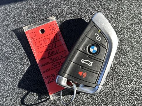 Used 2019 BMW 330i xDrive Sedan w/ Convenience Package image 39