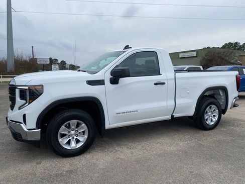 Used 2024 GMC Sierra 1500 Pro w/ Pro Value Package image 2