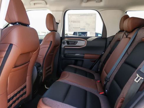 New 2026 Ford Bronco Sport Outer Banks w/ Outer Banks Tech Package+ AWD/4WD image 18