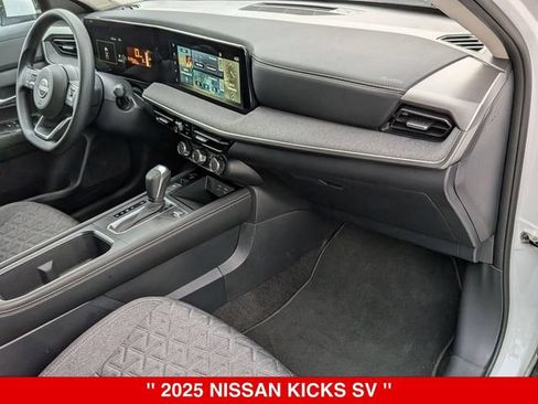Certified 2025 Nissan Kicks SV AWD/4WD image 37