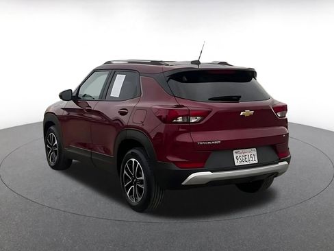 Used 2025 Chevrolet TrailBlazer LT image 11