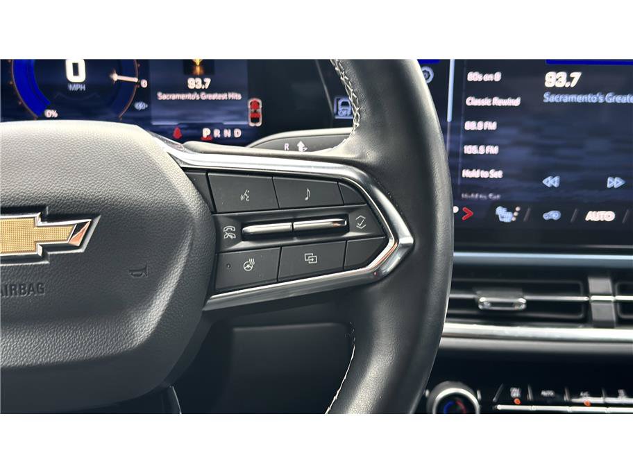 Used 2024 Chevrolet Equinox EV LT FWD image 28