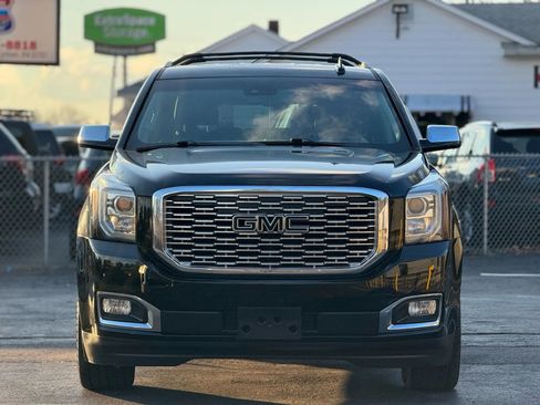 Used 2019 GMC Yukon XL Denali w/ Denali Ultimate Package image 3