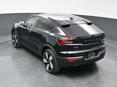 Used 2023 Volvo C40 P8 Recharge Ultimate image 28