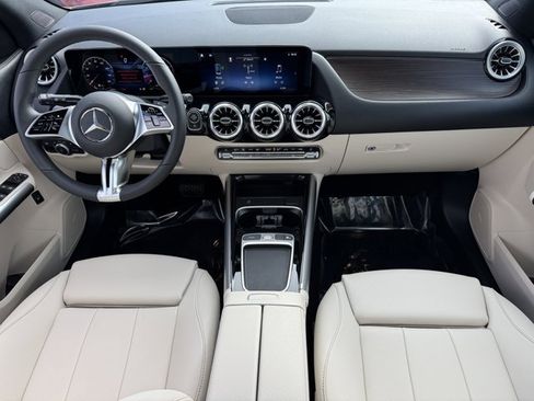 New 2026 Mercedes-Benz GLA 250 image 4