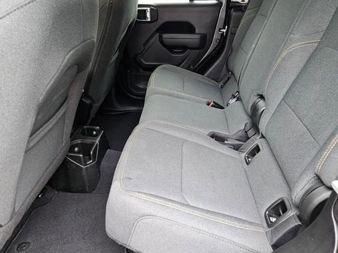 Used 2025 Jeep Gladiator Nighthawk image 10