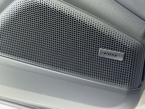 New 2026 Porsche Macan Electric image 12