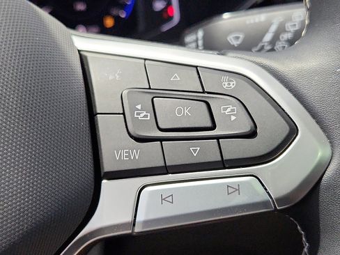 Certified 2023 Volkswagen Taos SEL AWD/4WD image 15