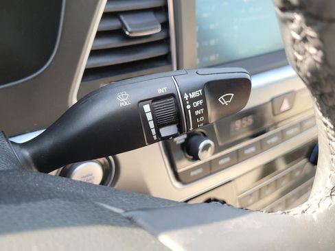 Used 2017 Hyundai Sonata Sport w/ Value Edition Package 02 image 33