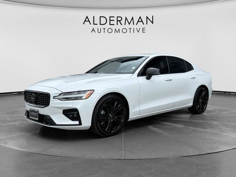 Used 2024 Volvo S60 B5 Plus AWD/4WD image 1