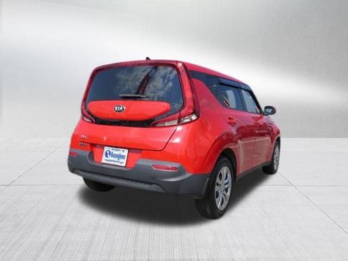 Used 2021 Kia Soul LX FWD image 3