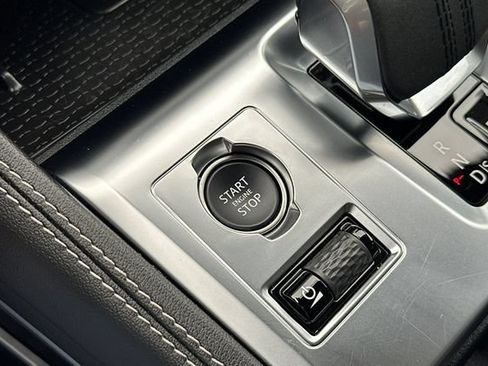 Certified 2026 Jaguar F-PACE R-Dynamic S AWD/4WD image 22