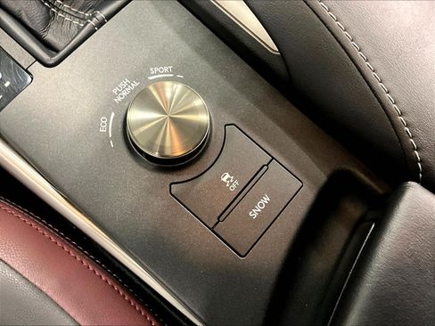 Used 2018 Lexus IS 300 AWD w/ Comfort Package image 40