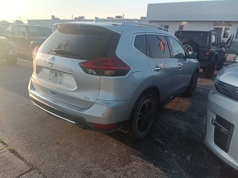 Used 2018 Nissan Rogue SL FWD image 4