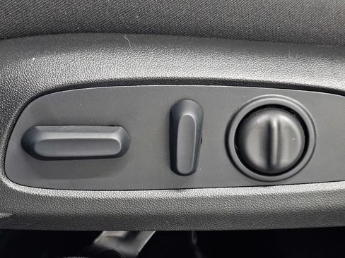 Used 2026 Chevrolet Blazer LT FWD image 29