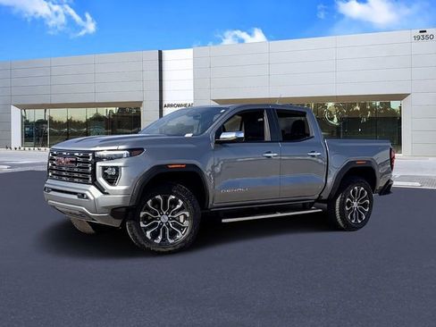 Used 2024 GMC Canyon Denali image 1