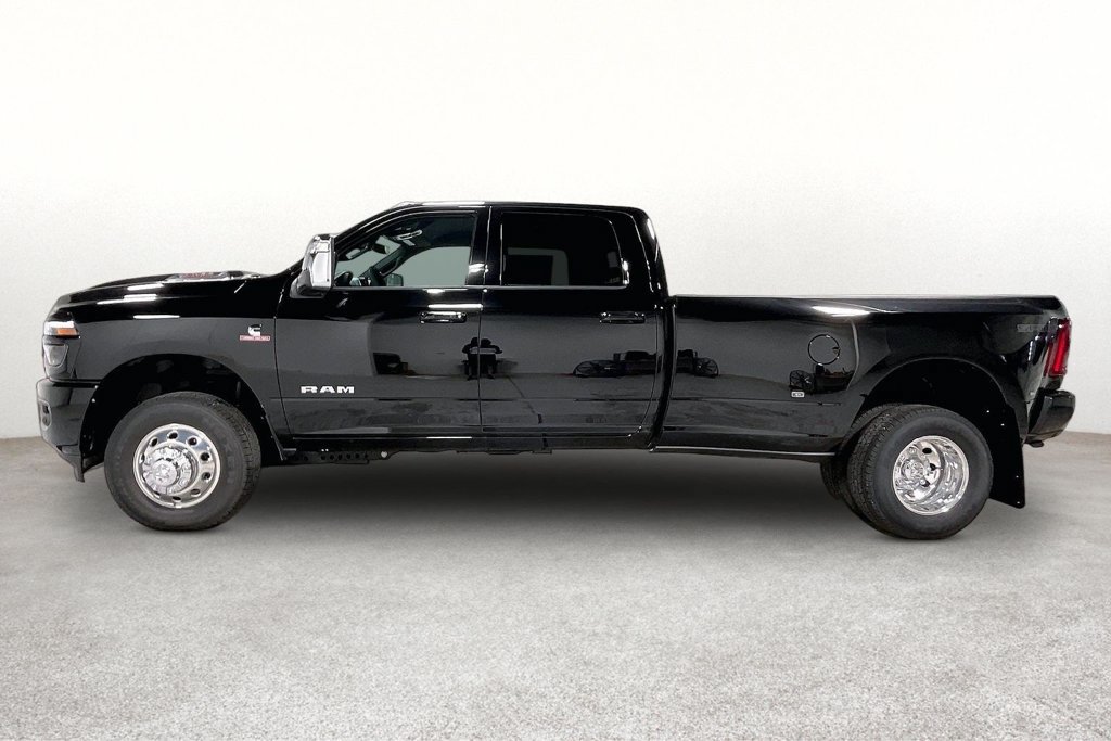 New 2026 RAM 3500 Laramie w/ Sport Appearance Package AWD/4WD image 6