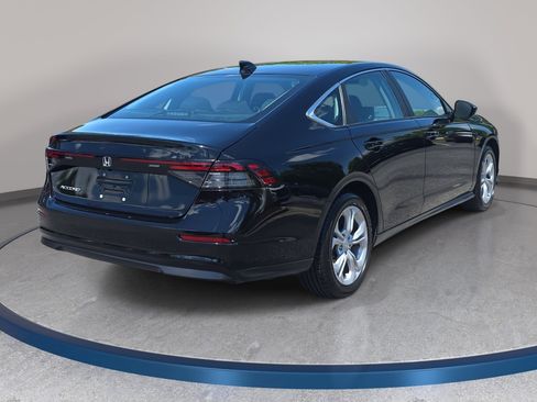 Used 2023 Honda Accord LX image 5