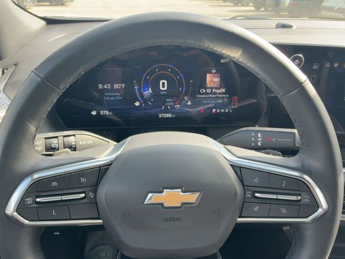 Used 2025 Chevrolet Equinox LT image 5