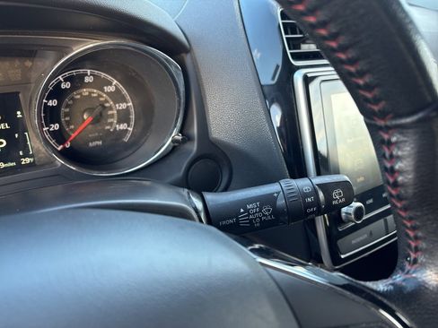 Used 2022 Mitsubishi Outlander Sport SE image 19