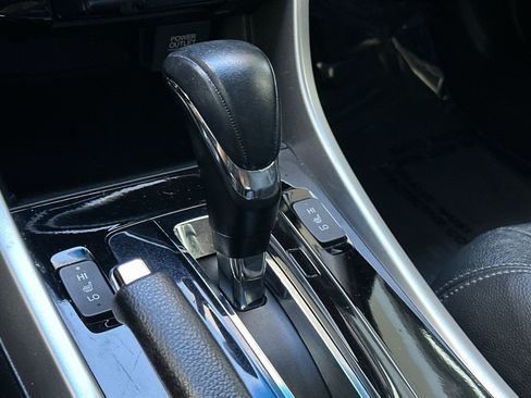 Used 2016 Honda Accord EX-L image 17