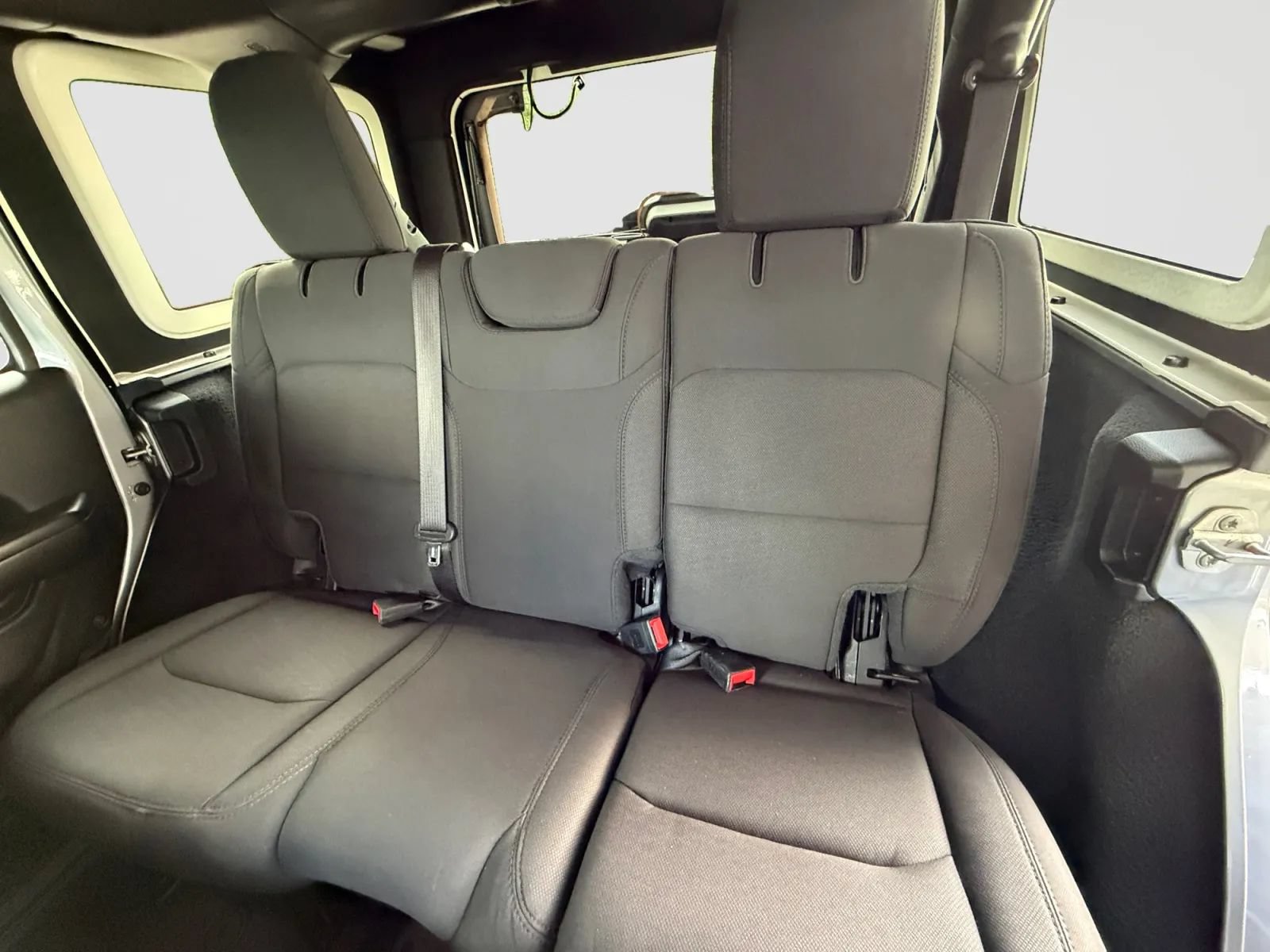 Used 2020 Jeep Wrangler Unlimited Sport AWD/4WD image 15