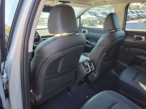 New 2026 Kia Sorento SX FWD image 17