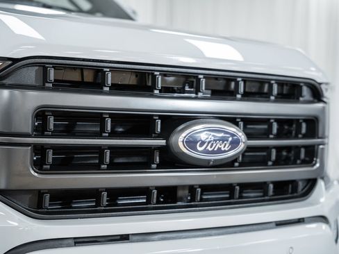 Certified 2023 Ford F150 Lariat w/ Equipment Group 502A High image 13