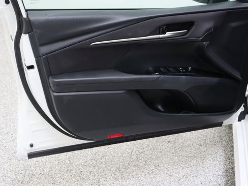 Used 2025 Toyota Camry LE FWD image 12