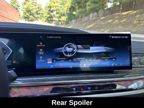 Used 2024 BMW 760i xDrive w/ Executive Package image 26