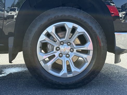 Used 2024 Chevrolet Silverado 1500 LTZ w/ LTZ Convenience Package II AWD/4WD image 13