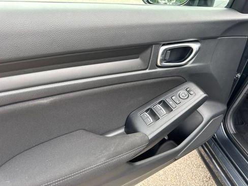 Used 2025 Honda Civic Sport image 8