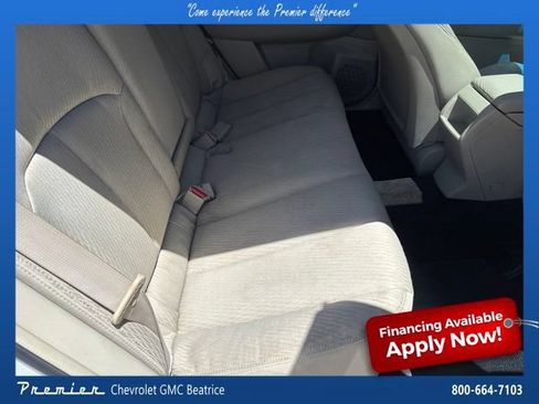 Used 2011 Subaru Outback 2.5i Premium AWD/4WD image 19